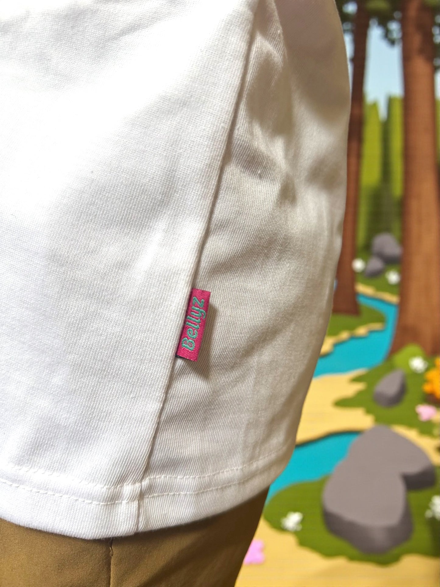 Youth “Izzy” T-shirt by Bellyz